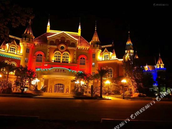 Star Island Residence Resort Apartments in Yangjiang, People's Republic of China