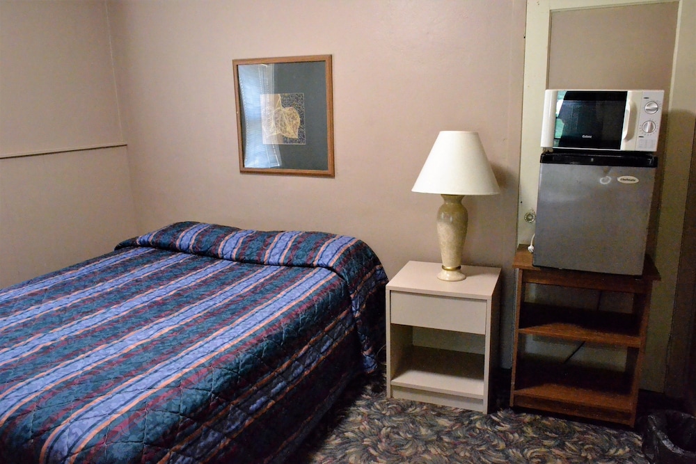 Innkeeper Motel - photo 44