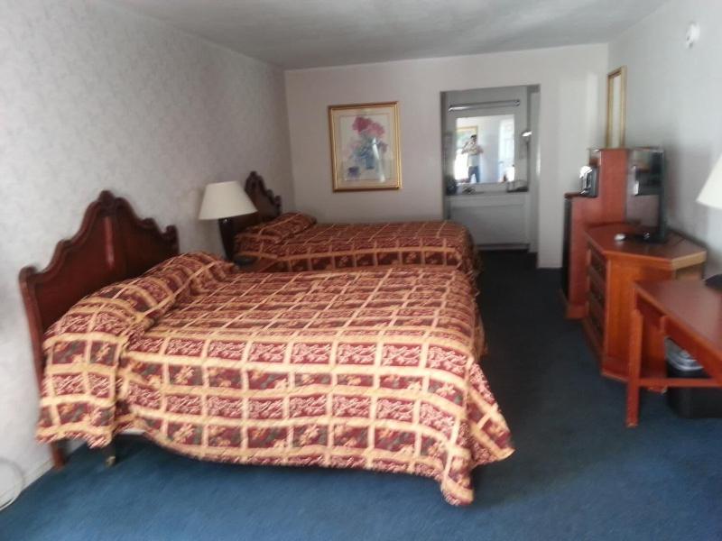 Devonshire Inn - photo 5