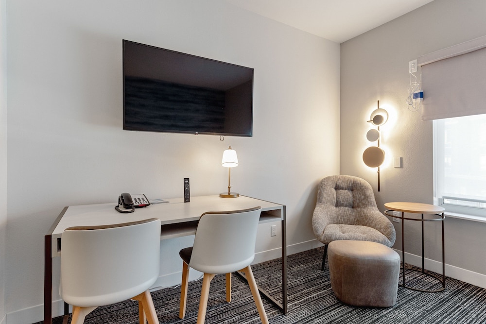 TownePlace Suites by Marriott Pueblo Downtown - photo 8