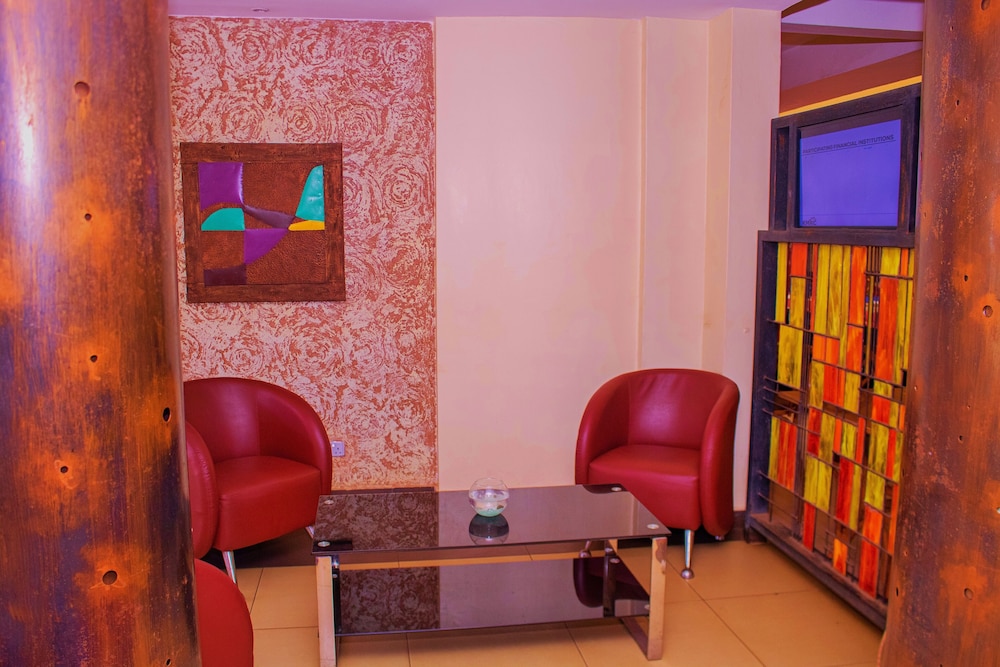 Tea Tot Hotel — Machakos — photo 2