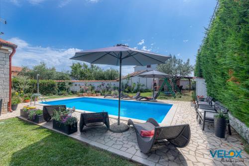 Holiday House with Pool & Grill — 4-Star Luxury Hotel in Porec, Croatia