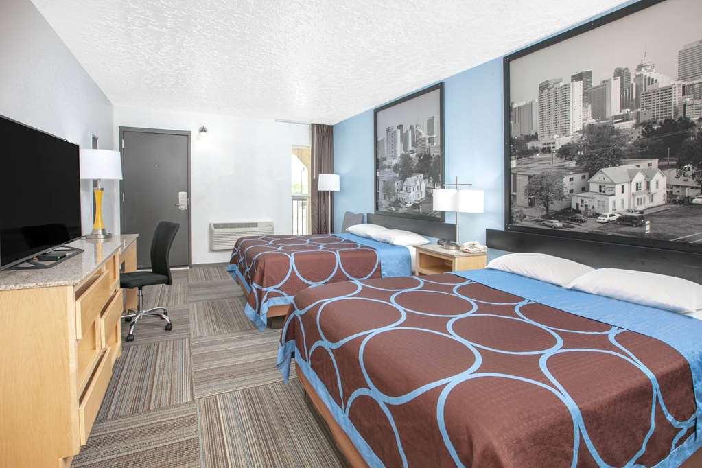 Super 8 by Wyndham City of Moore - photo 11