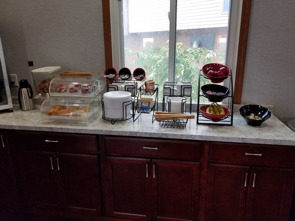 Aartpark Hotel Inn At Lewiston - photo 23