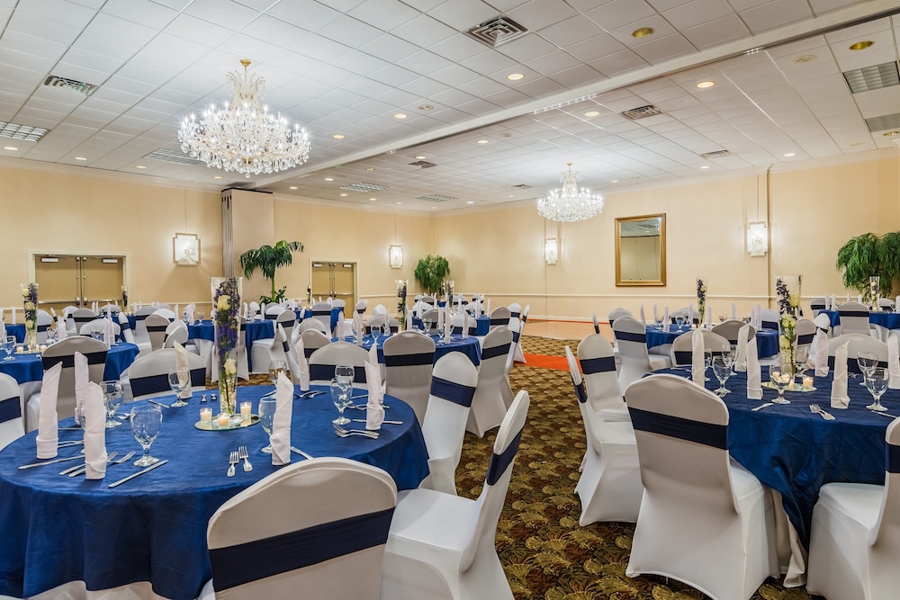 Holiday Inn Mobile Dwtn Hist. District by IHG - photo 40