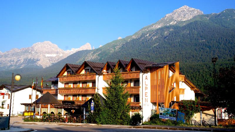 Hotel Alpen — Andalo
