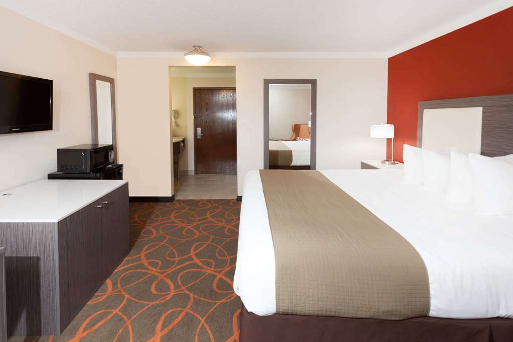Baymont by Wyndham Chicago Alsip - photo 8