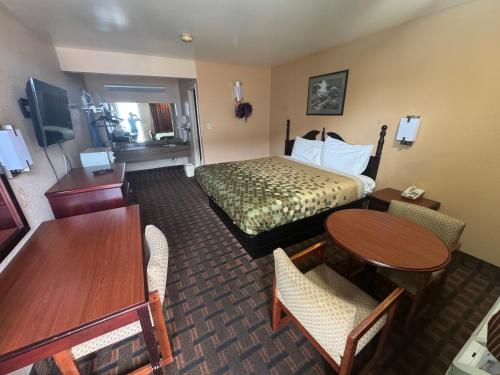 Travel Inn in Spring Grove, United States