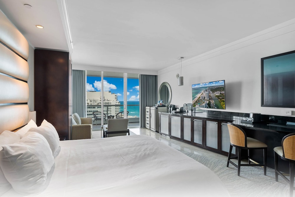 Fontainebleau Miami Beach Private Luxury Suites - photo 45
