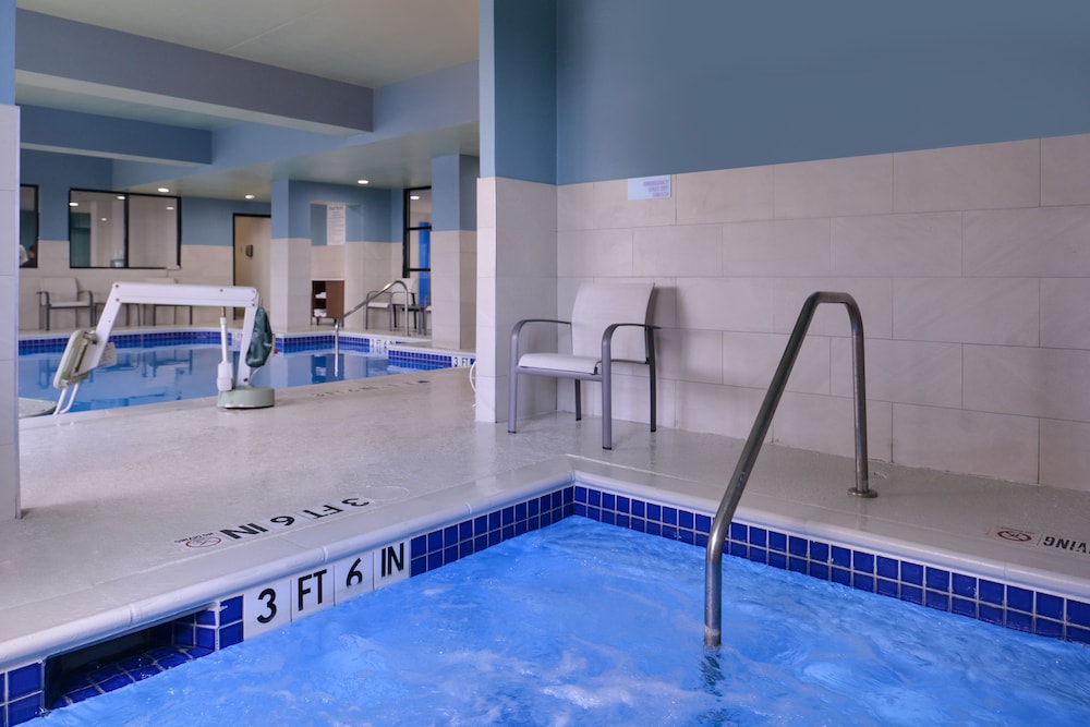 Holiday Inn Express Hotel & Suites Mesquite by IHG - photo 23