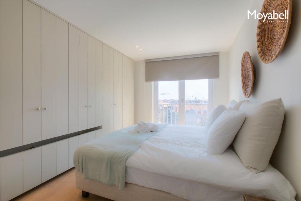Appartement 7 op de zeedijk in Knokke voor max 6 personen — 4-Star Luxury Hotel in Knokke-Heist, Belgium