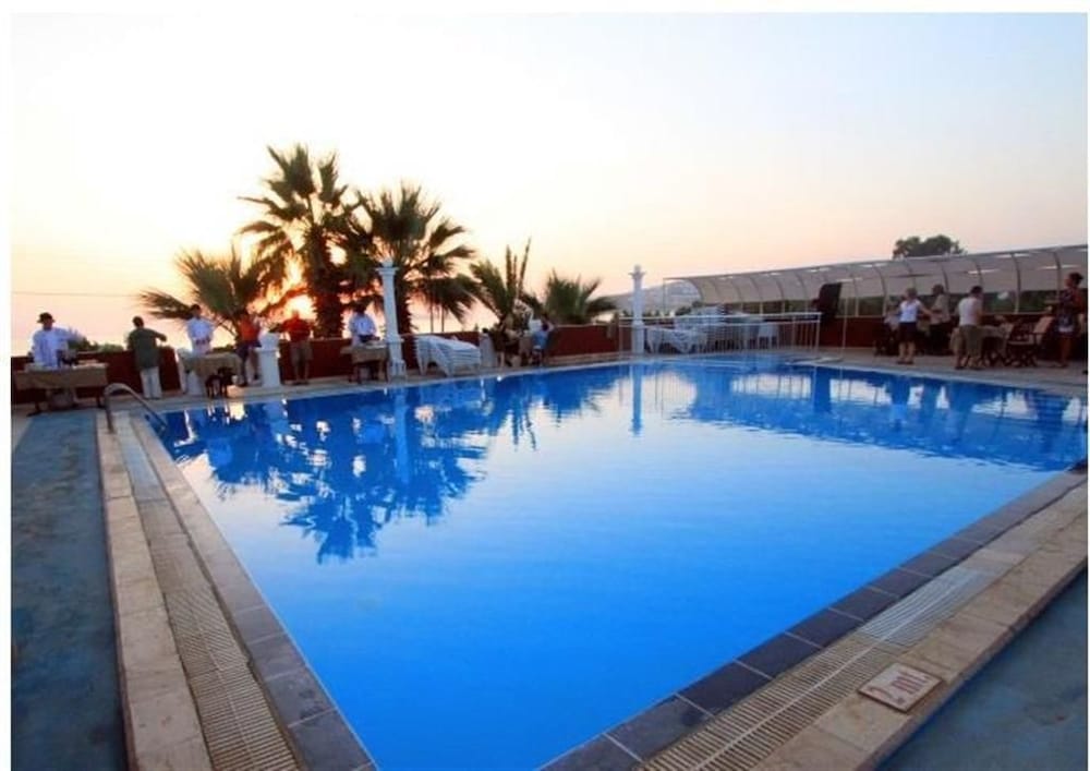 Sun & Sea Beach Hotel - last minute hotel in Bodrum