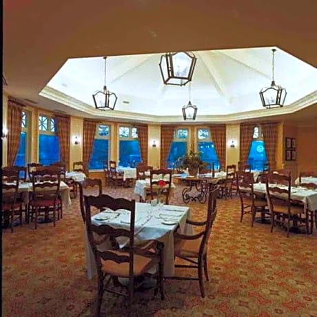 Delta Grandview Resort — 4-Star Luxury Hotel in Huntsville, Canada