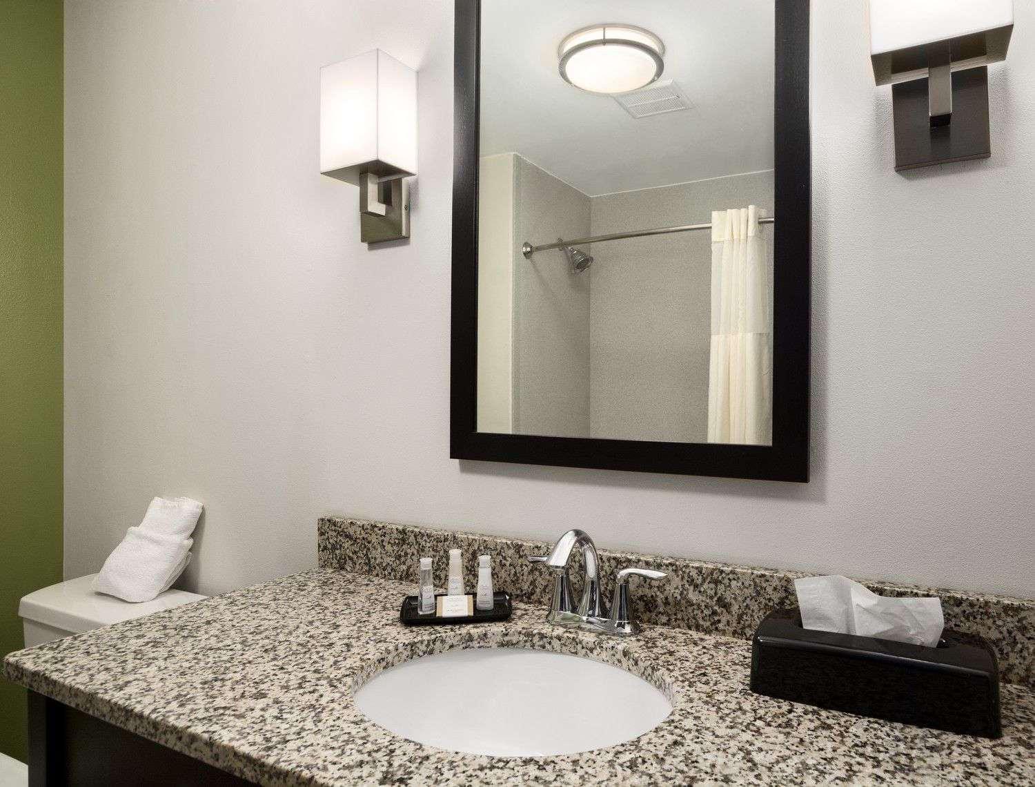 PetroStay Inn & Suites Cotulla - photo 15