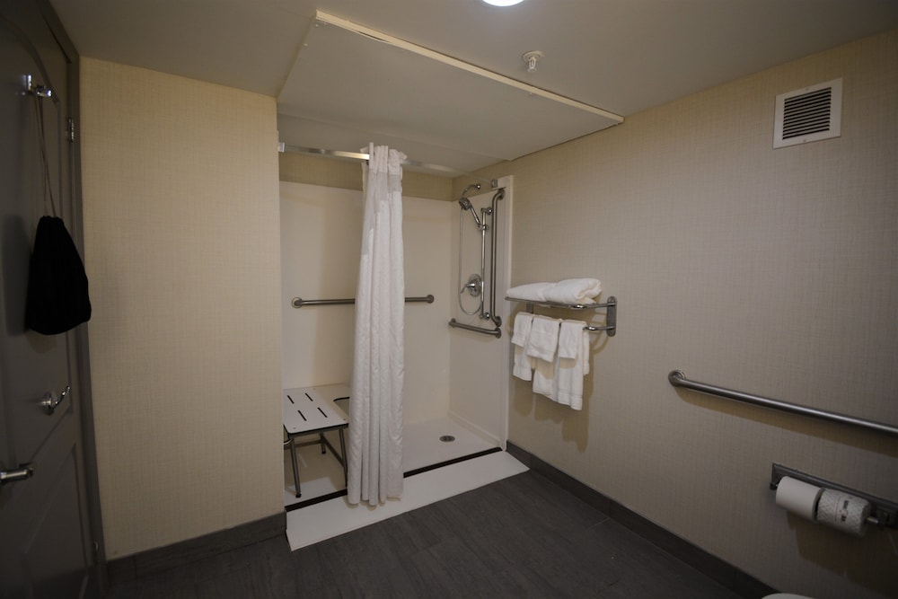 Holiday Inn Hazlet by IHG - photo 18