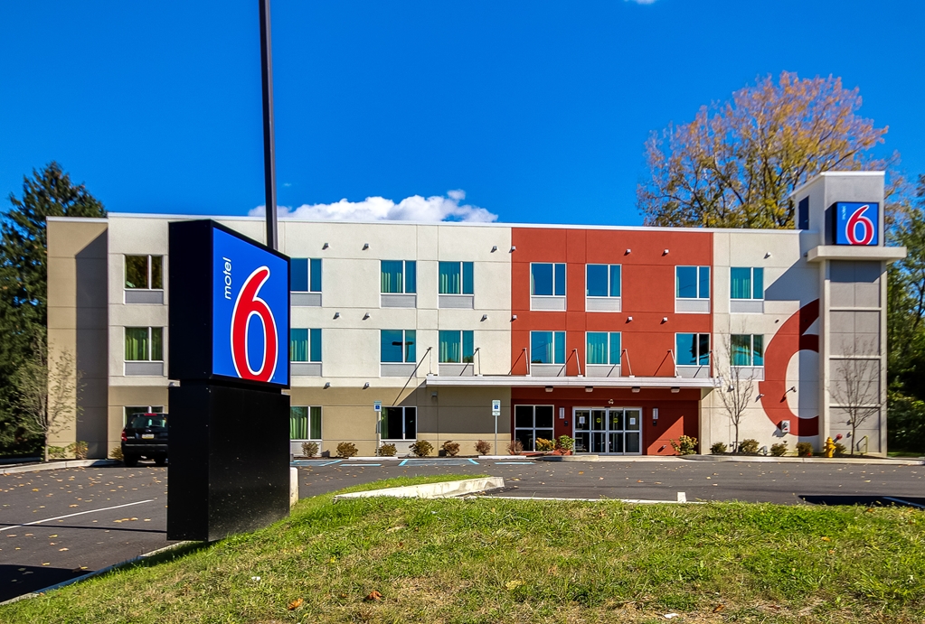 Motel 6 Allentown PA - photo 5