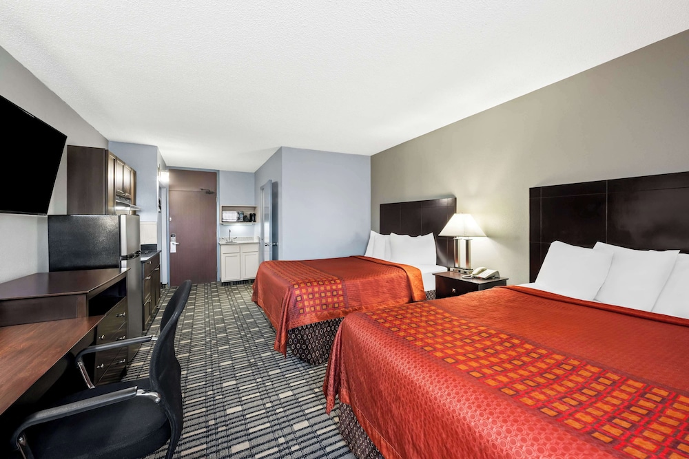 SureStay Plus Hotel by Best Western Lubbock Medical Center - photo 21