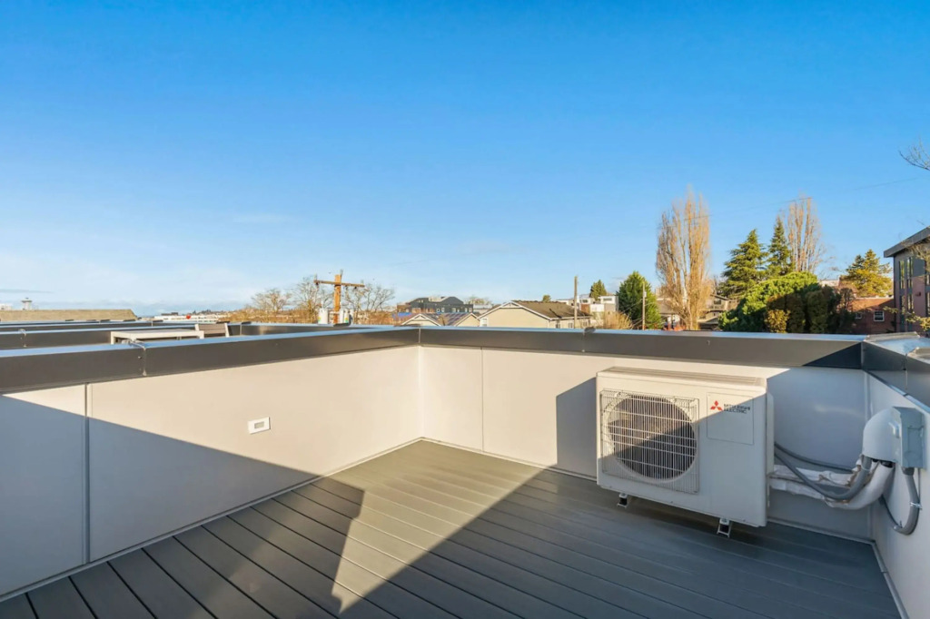 2BR 2BA Capitol Hill Cozy Haven Rooftop - photo 14