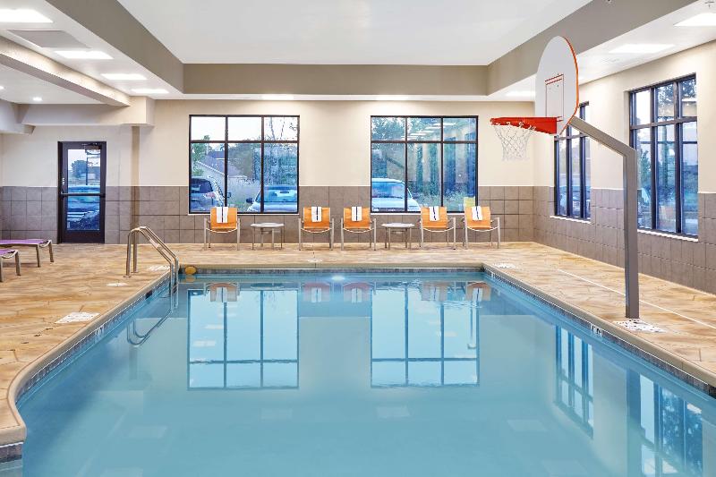 Hampton Inn Fond du Lac - photo 86
