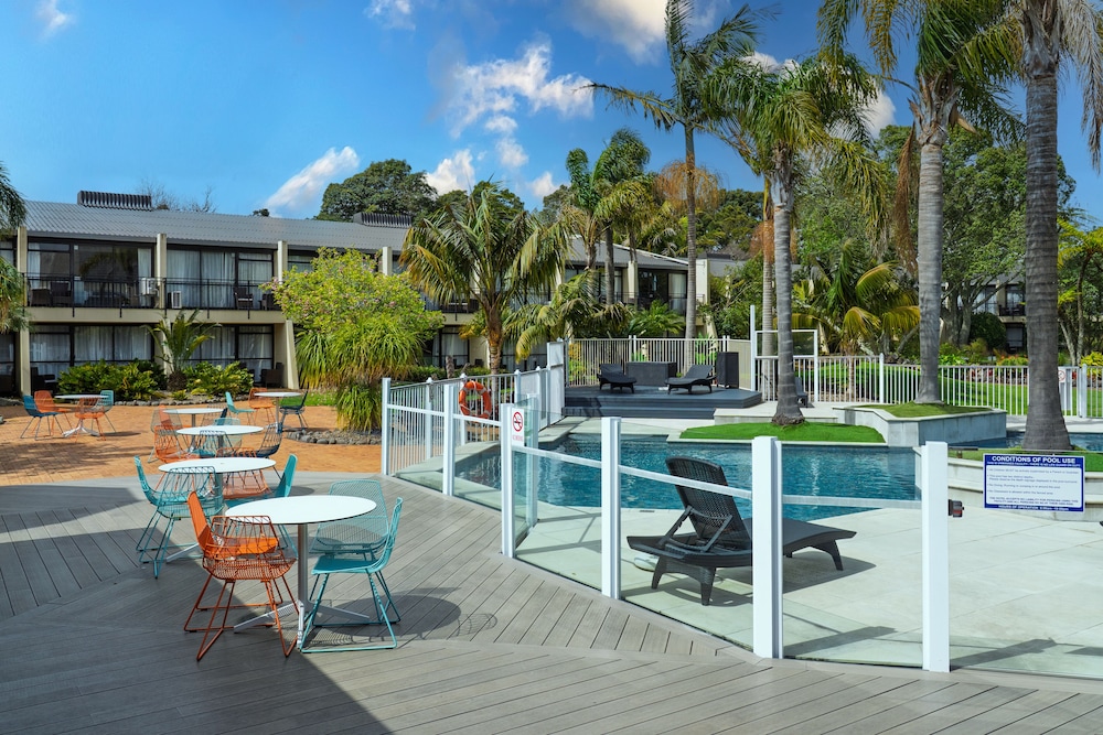 Holiday Inn Auckland Airport by IHG — 4-Star Luxury Hotel in Auckland, New Zealand