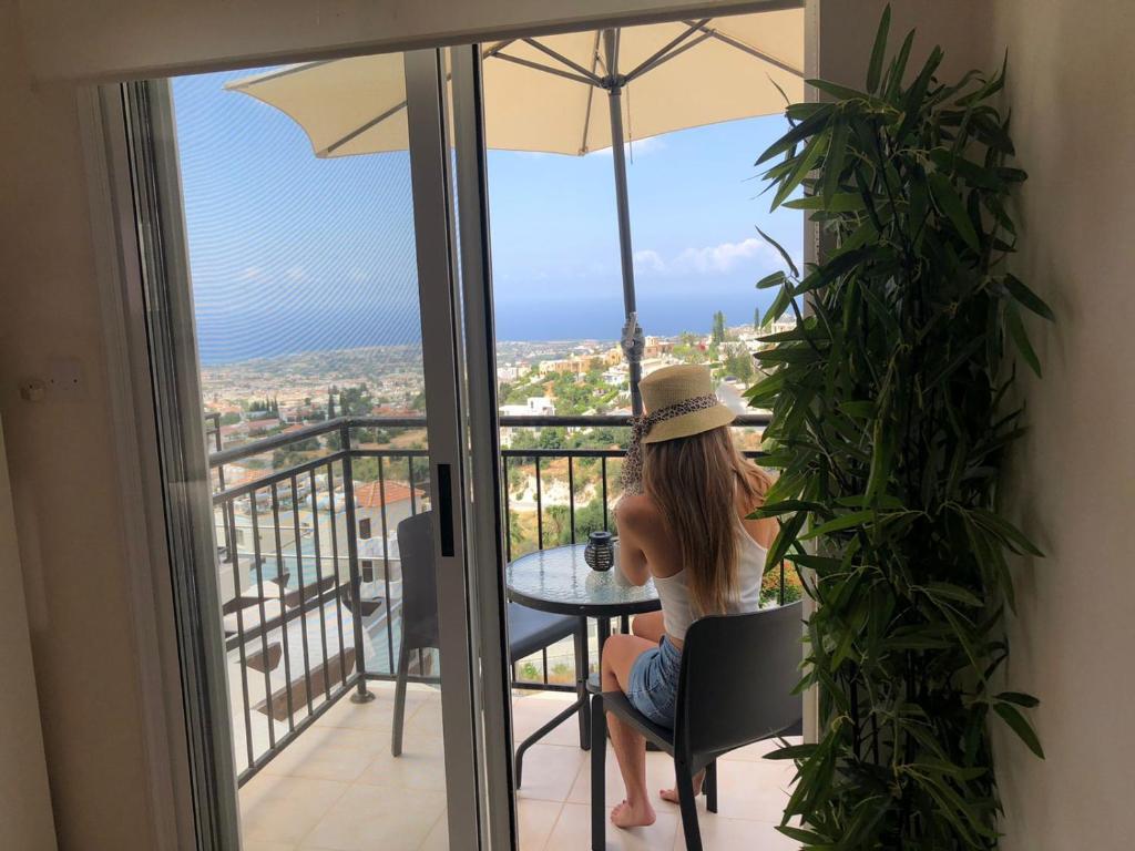Panoramic Holidays Standard 73