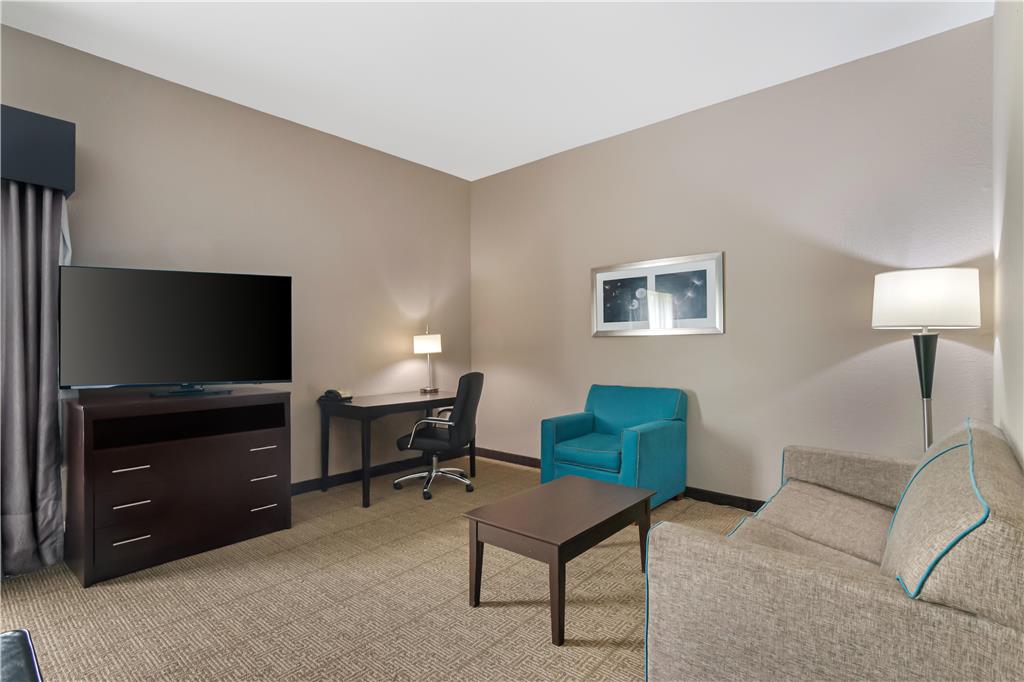 Best Western Plus Hiawatha Hotel - photo 11