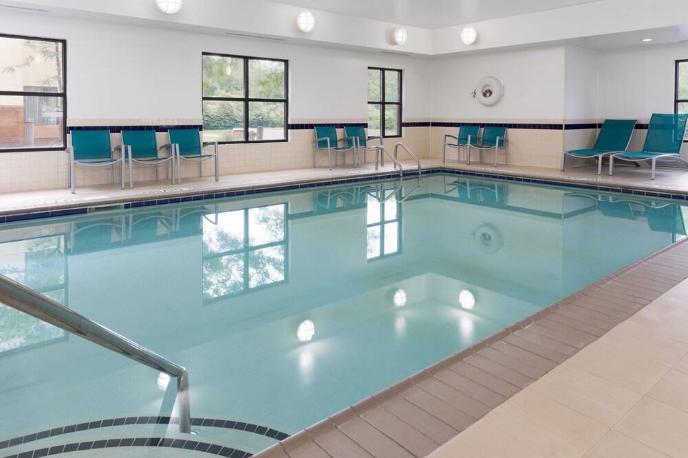 TownePlace Suites Erie - photo 25