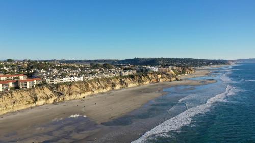 Hacienda Palms SUR168 — Solana Beach — photo 3