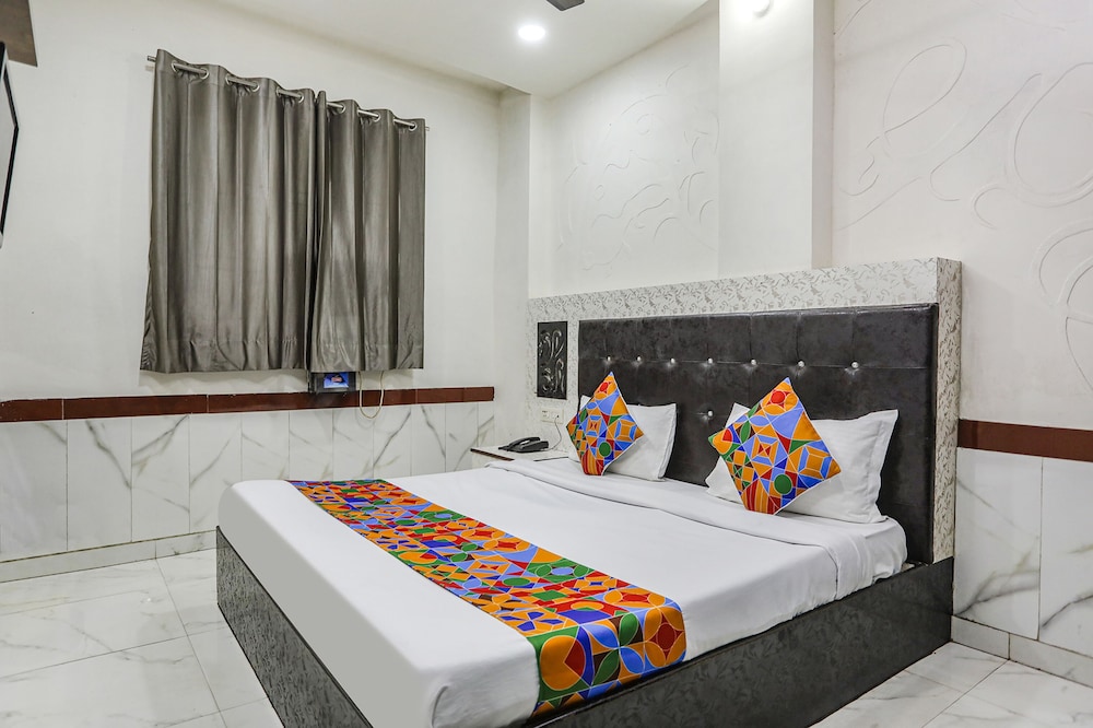 Fabexpress Myraa in Mathura, India