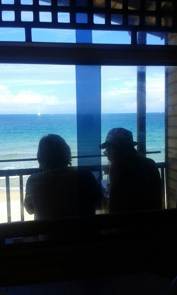 Dyke rest in Trincomalee, Sri Lanka