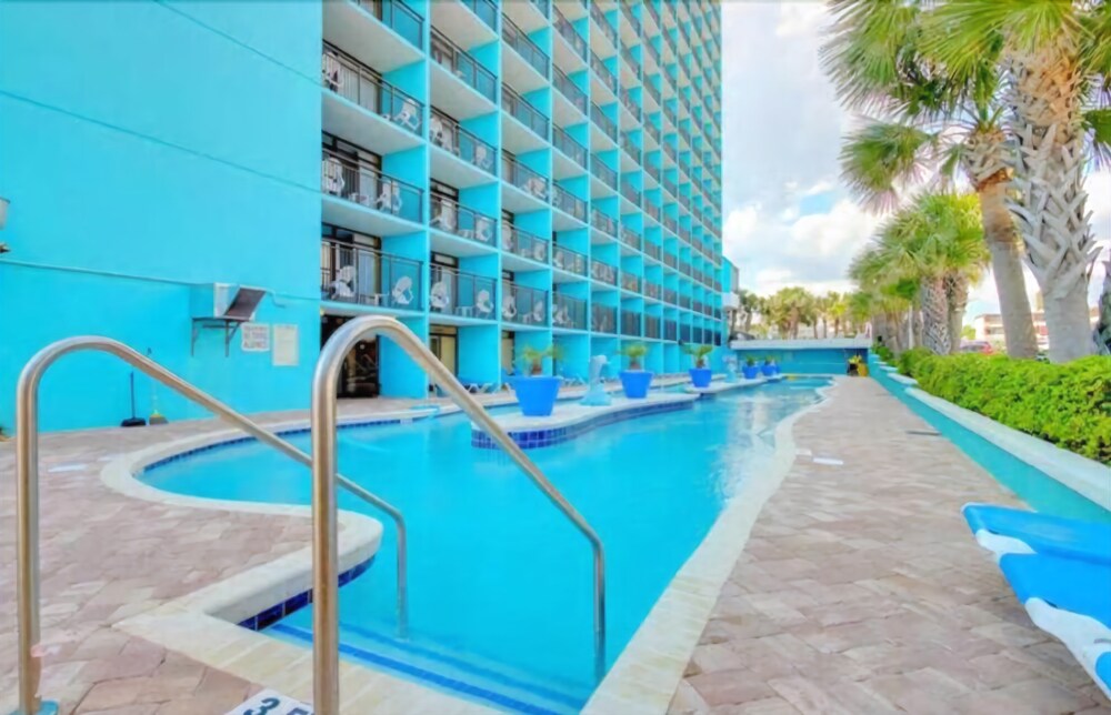 Landmark 708 - photo 28