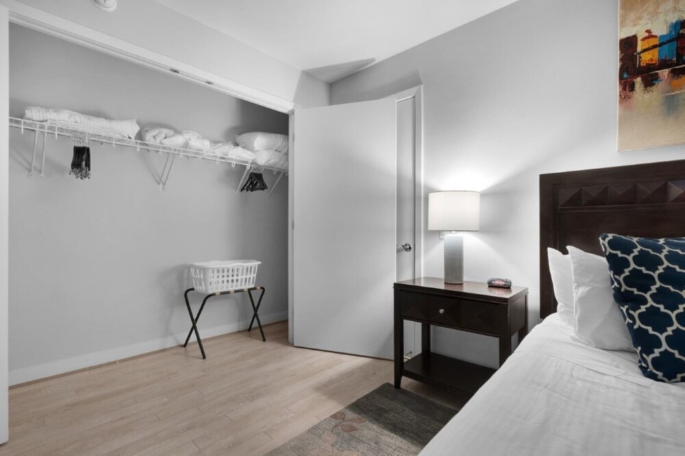 Global Luxury Suites at The White House - photo 10