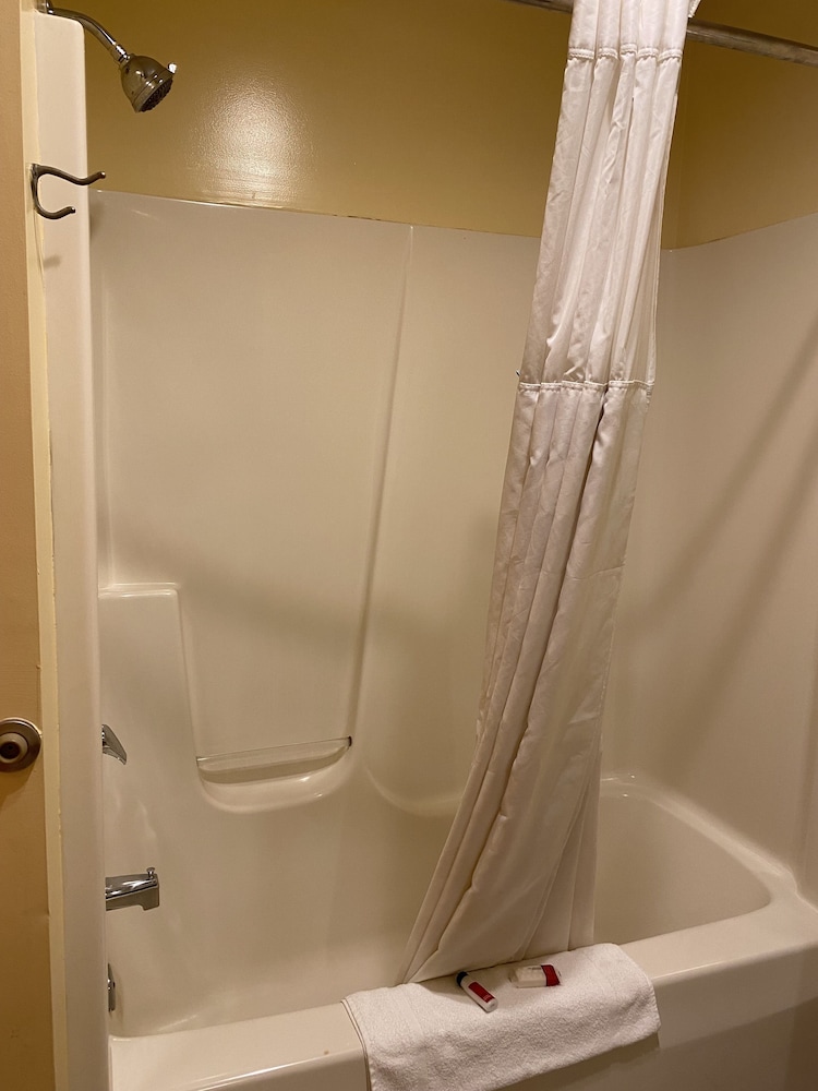 Knights Inn & Suites Dublin - photo 26