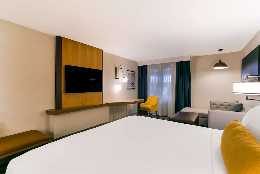 Best Western Premier The Central Hotel & Conference Center - photo 19