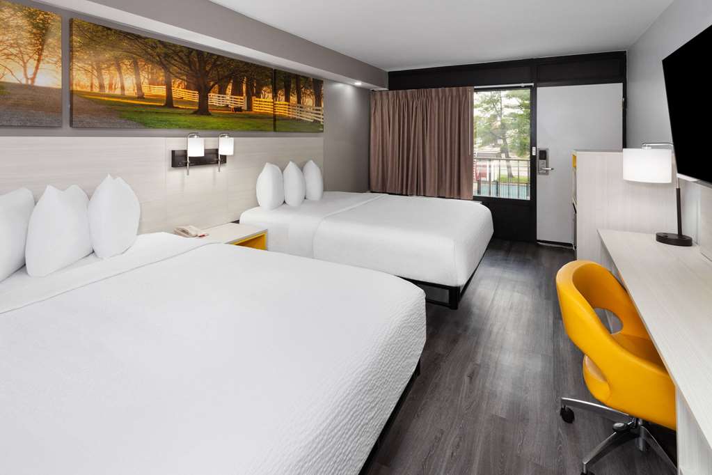 Days Inn by Wyndham Baltimore Northwest - photo 20