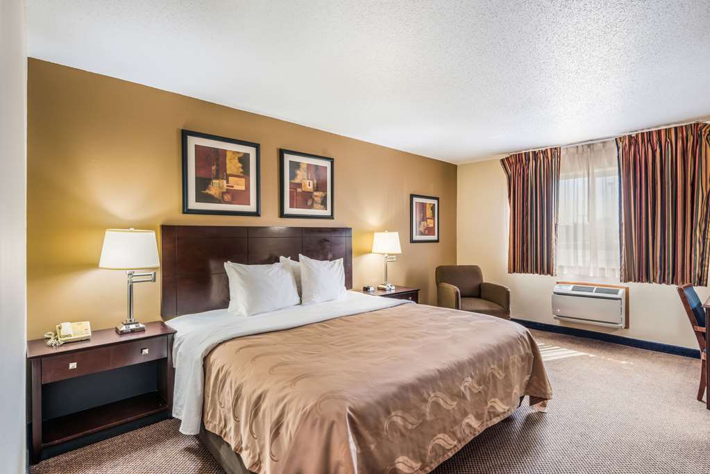 Quality Inn & Suites Eldridge Davenport North - photo 9