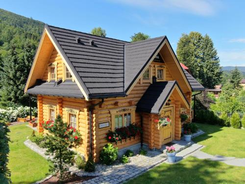 Willa Brenna in Brenna, Poland