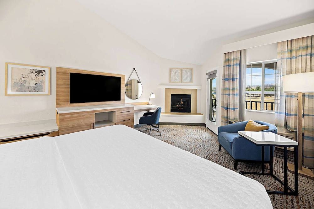Hampton Inn Morgan Hill - photo 25