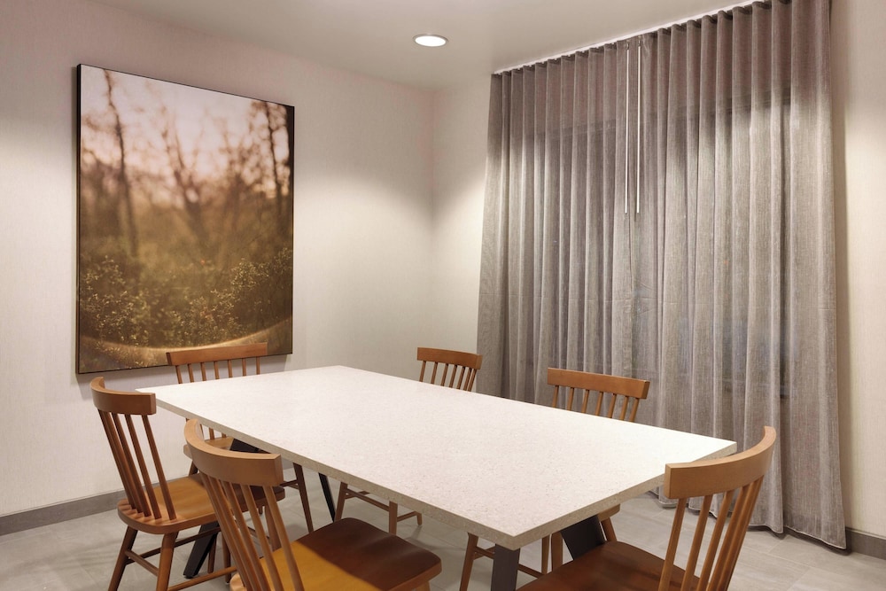Fairfield by Marriott Inn & Suites Roswell - photo 8