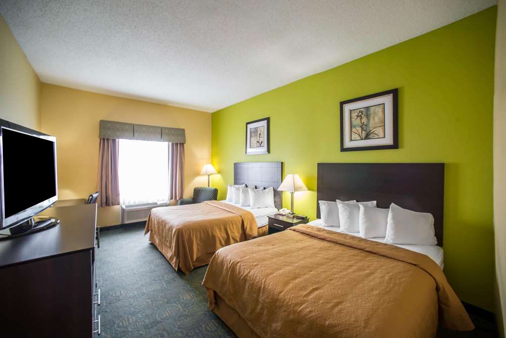 Quality Inn Litchfield Route 66 - photo 10