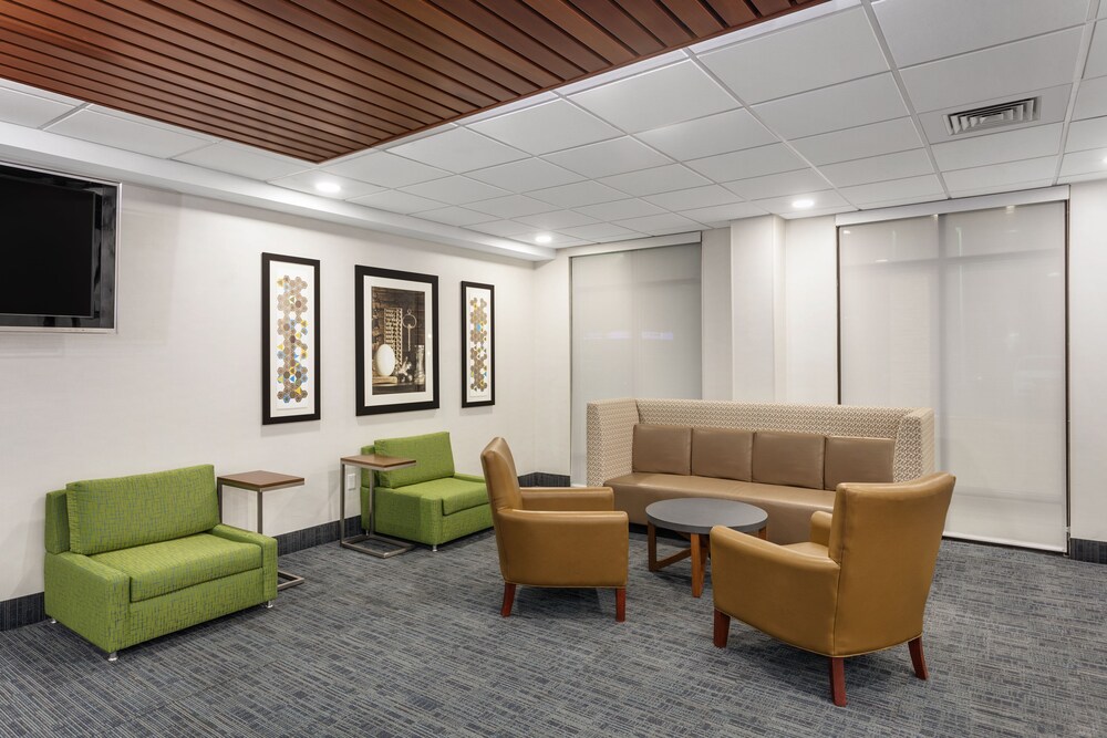 Holiday Inn Express Hotel & Suites Providence Woonsocket by IHG - photo 21