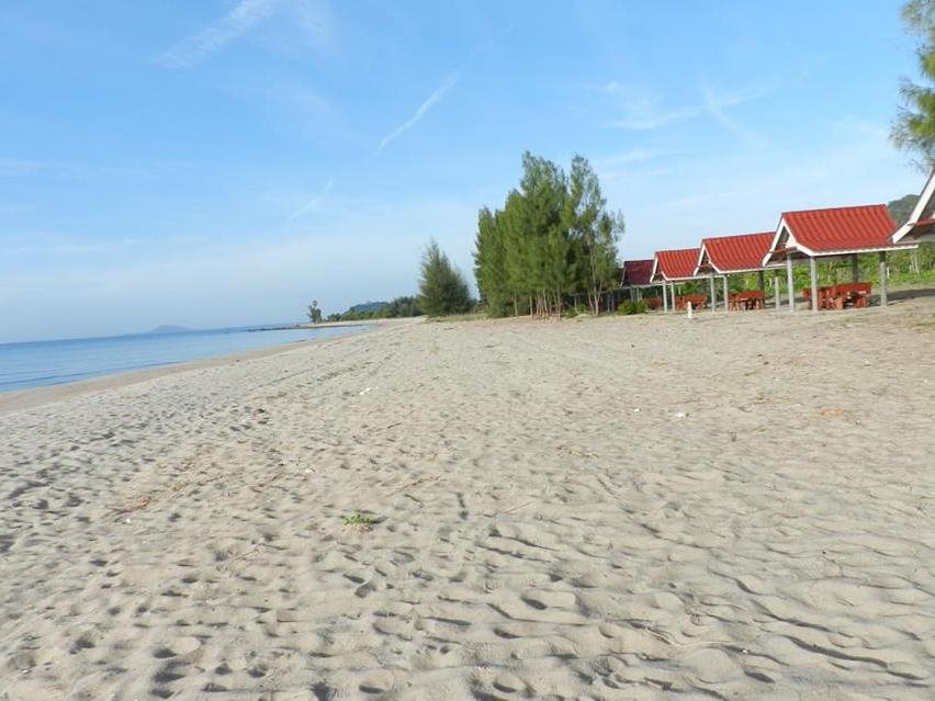 Haadsaikaew Bankrut Resort — Bang Saphan — photo 4