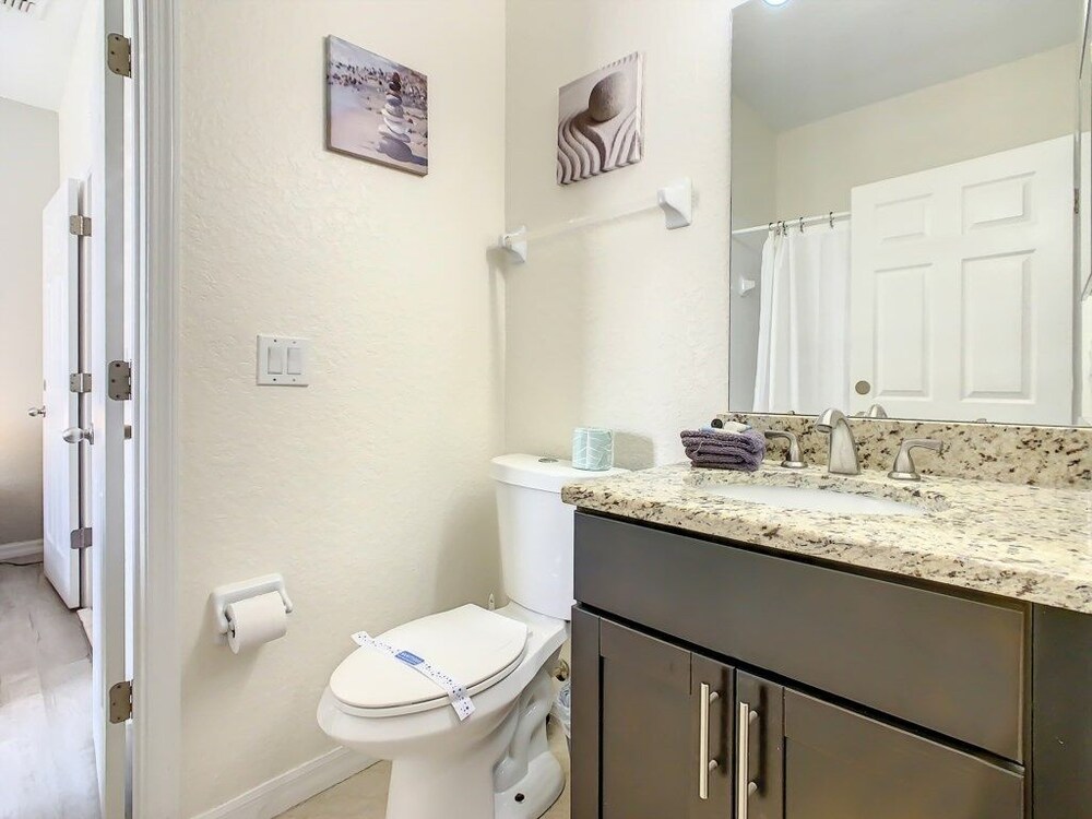 New 4 Bed Regal Palms Resort - photo 14