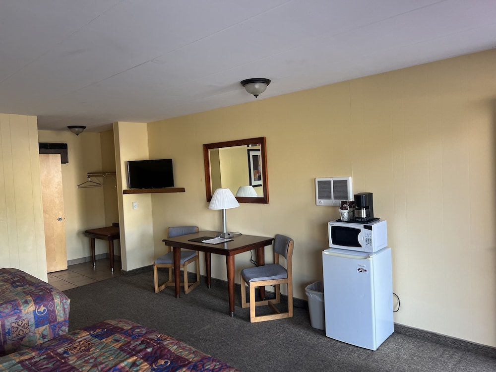 All Star Inn & Suites - photo 155