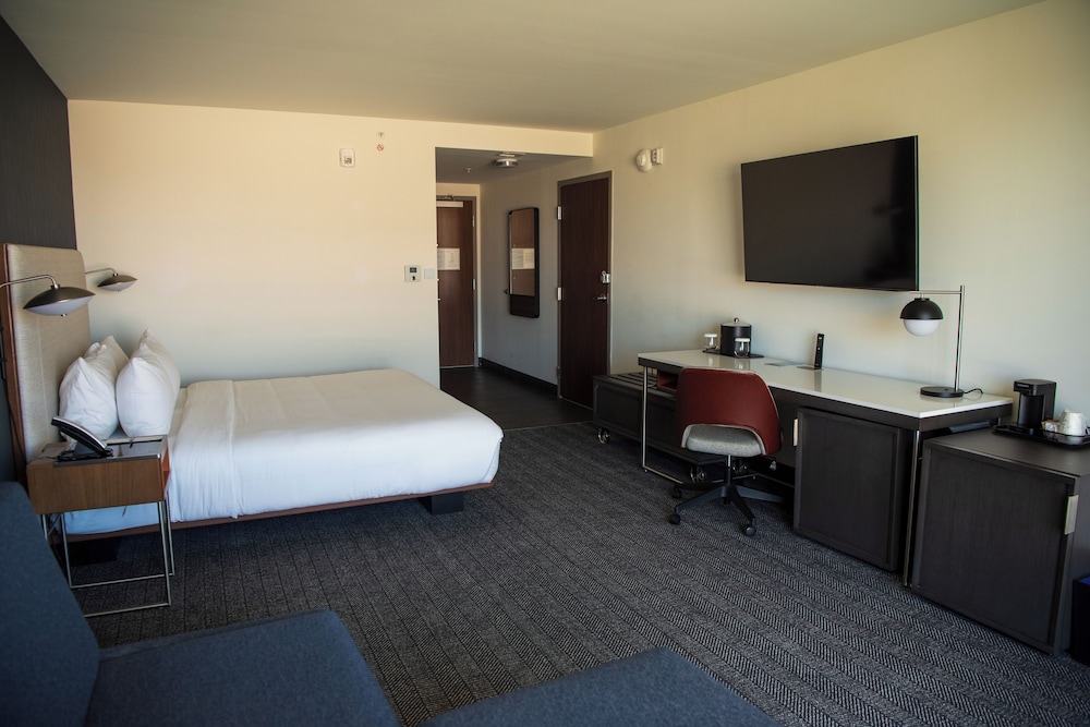 Courtyard by Marriott Lake City - photo 12