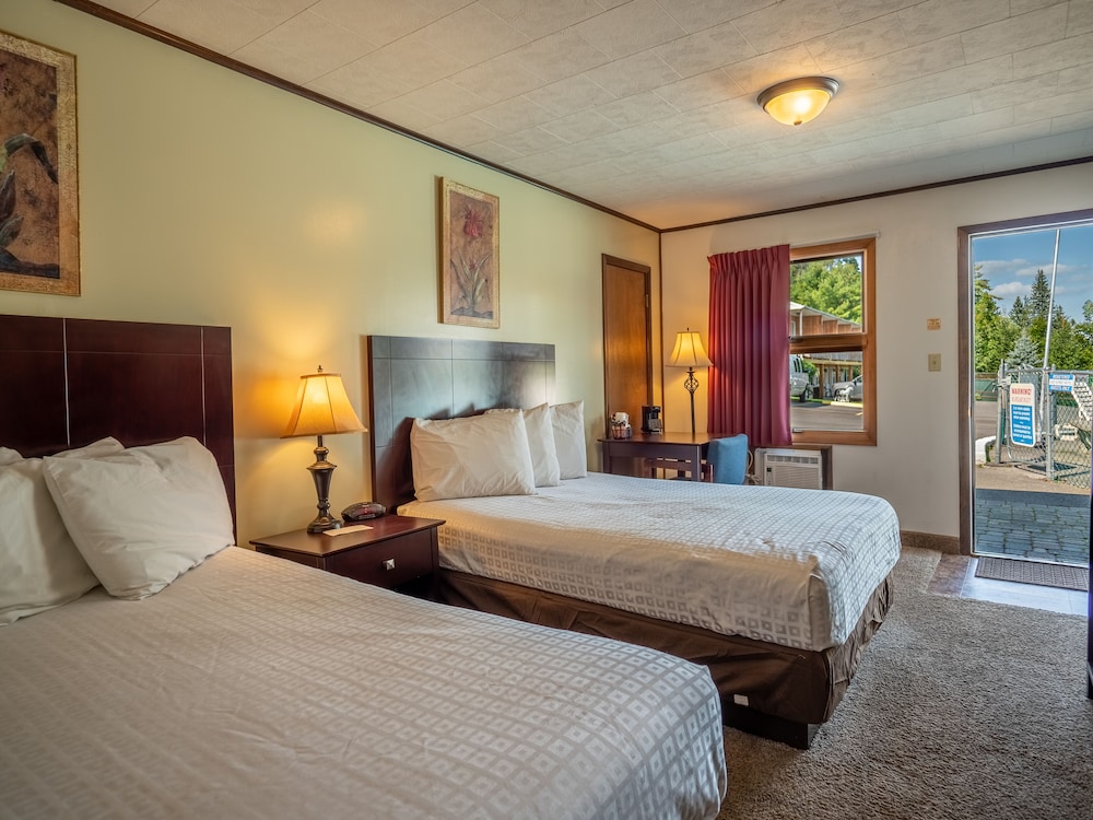 Lake 'N Pines Motel - photo 12