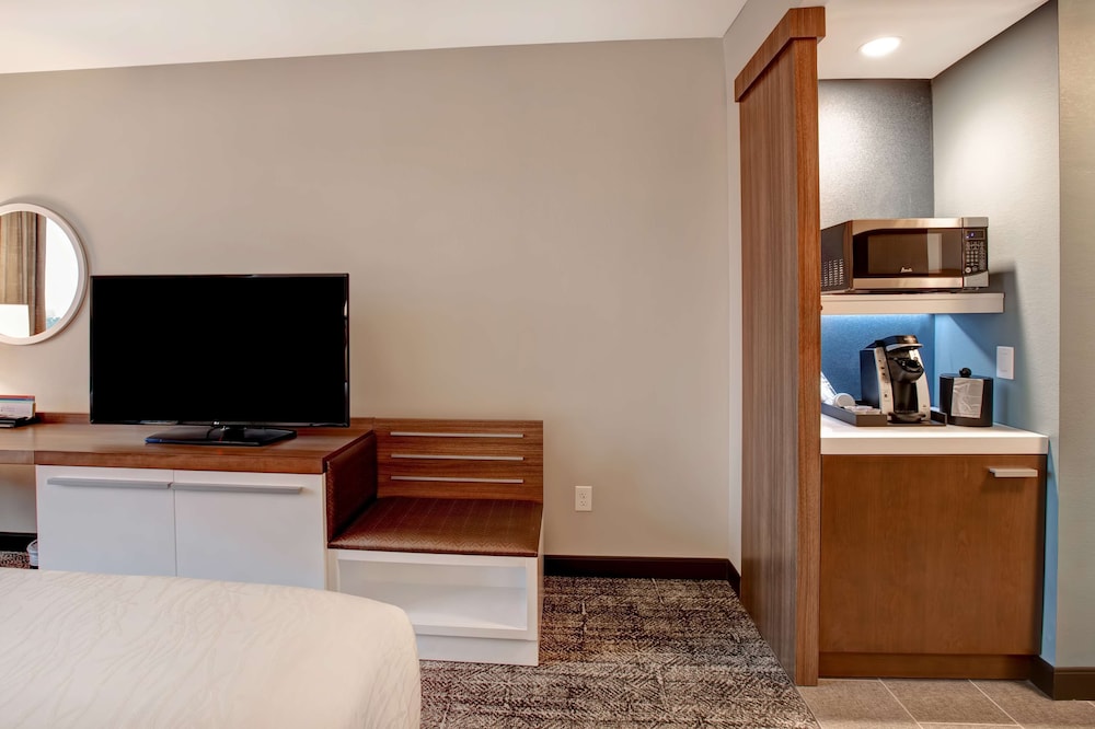 Hilton Garden Inn Summerville - photo 17