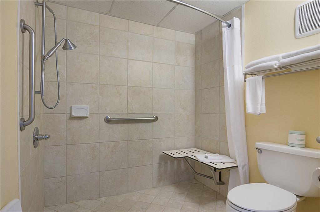 Quality Inn Calhoun North I 75 - photo 22