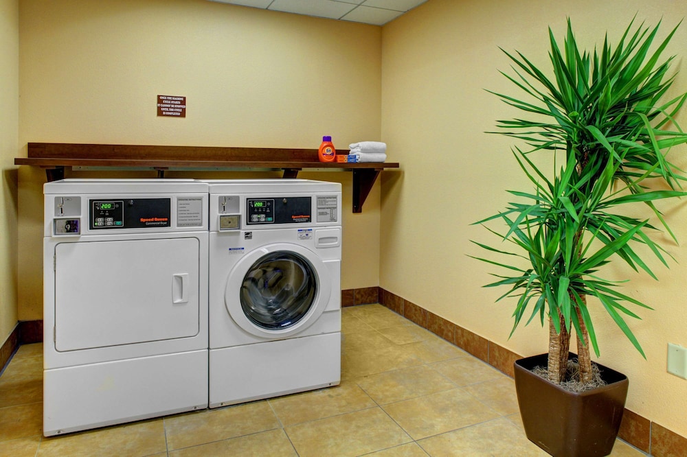 Hampton Inn & Suites Ft. Lauderdale West Sawgrass Tamarac - photo 25