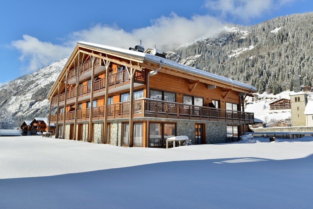 Mont Blanc Alpine Estate